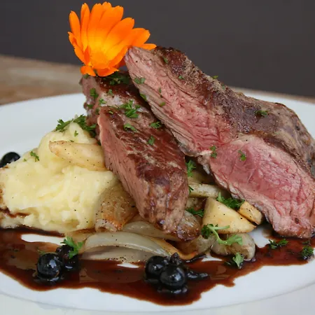 Hotel Gloppen - By Classic Norway Sandane