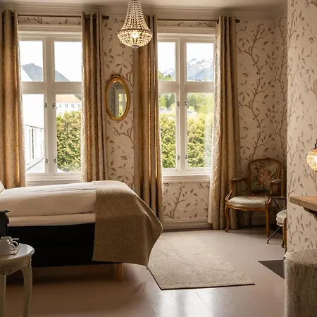 Gloppen - By Classic Norway Hotell 3*