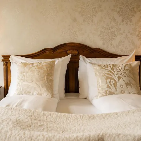 Gloppen - By Classic Norway