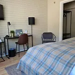 Gloppen - By Classic Norway فندق ساندين