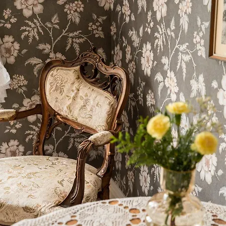 Gloppen - By Classic Norway מלון 3*